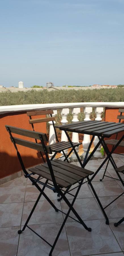 Apartma Jelka Novigrad  Luaran gambar