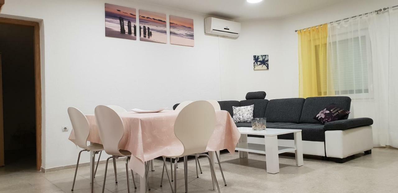 Apartma Jelka Novigrad  Luaran gambar
